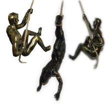 Load image into Gallery viewer, Creative Retro Industrial Style Sport Man Rock Climbing Decoration Pendant Statue Wall Bar Cafe Living Room Home Decor D029